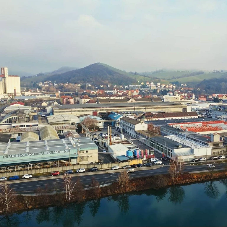 Slike dražbe najstarejše livarne v Sloveniji - Mariborska Livarna Maribor